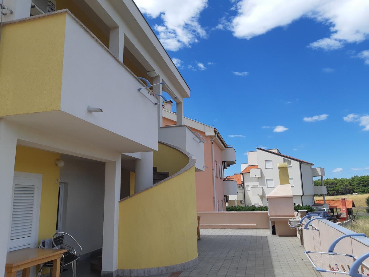 Apartments Iva Povljana Dış mekan fotoğraf